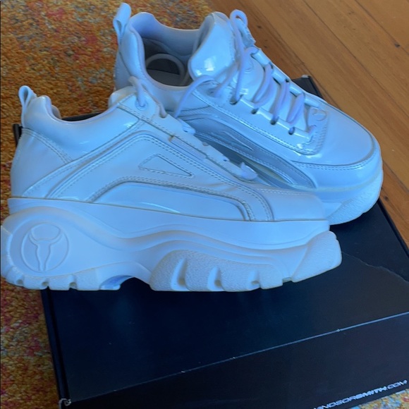 Windsor Smith | Shoes | Windsor Smith White Shoes Size 8 | Poshmark